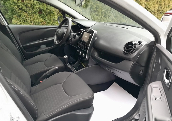 Renault Clio cena 34700 przebieg: 49493, rok produkcji 2017 z Łosice małe 154